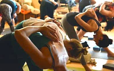 Lo yoga in azienda? Non è un lusso!